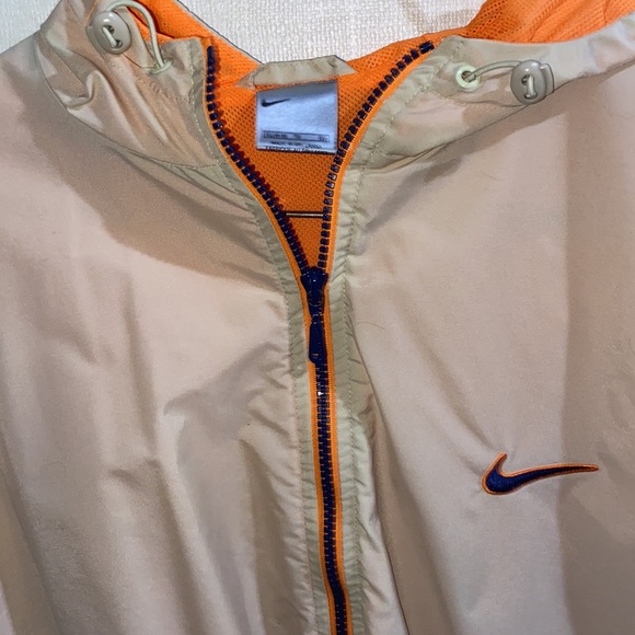 Vintage Nike Windbreaker - Picture 3 of 8